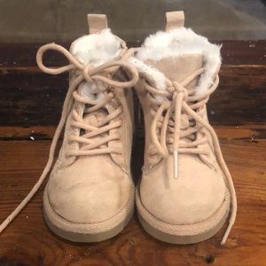 Baby GAP Girls Blush boots